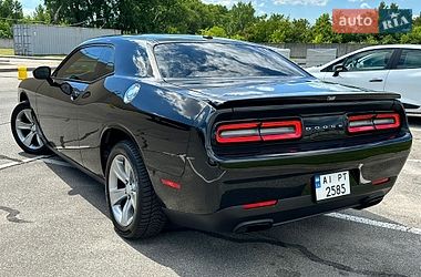 Купе Dodge Challenger 2017 в Киеве