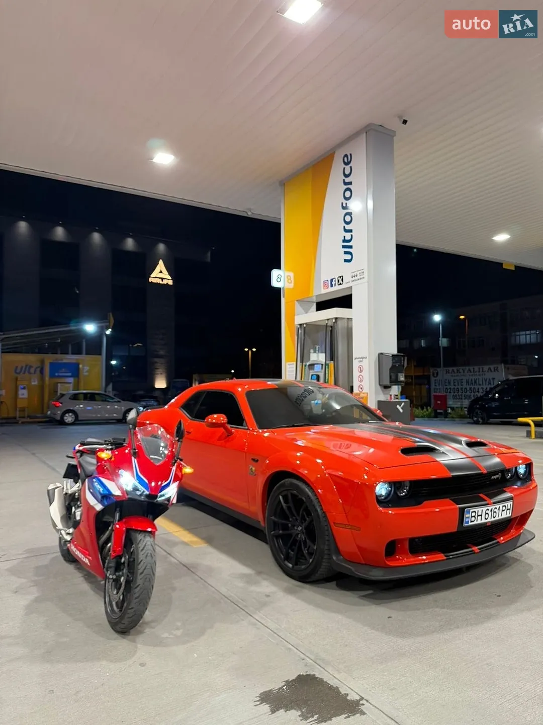 2021 Dodge Challenger - мініатюра 17