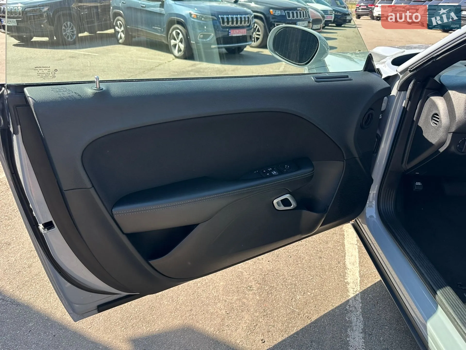 2021 Dodge Challenger - мініатюра 23