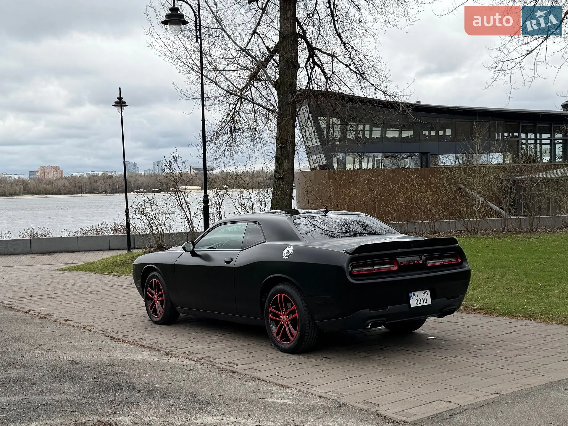 2017 Dodge Challenger - мініатюра 19