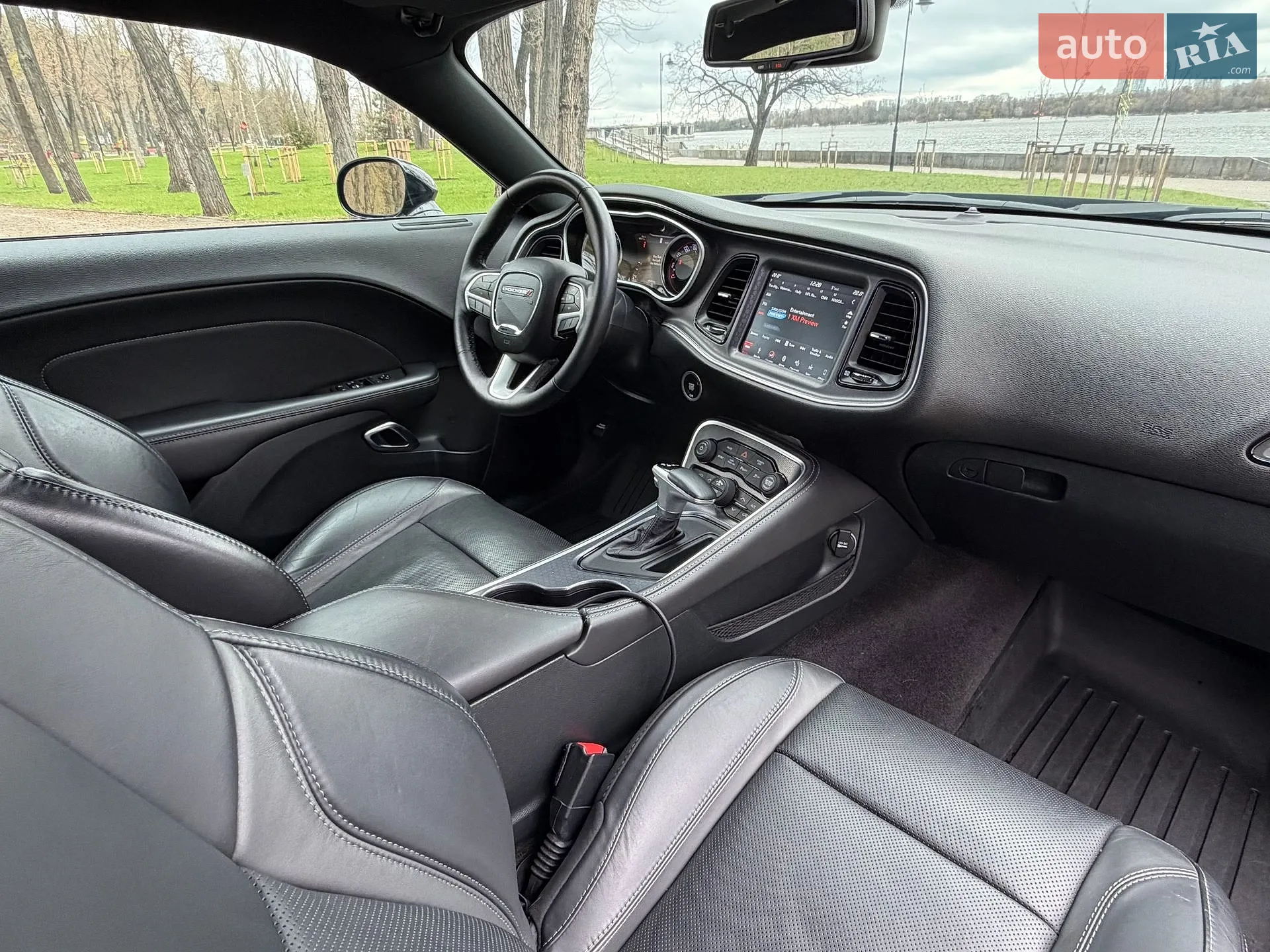2017 Dodge Challenger - мініатюра 44