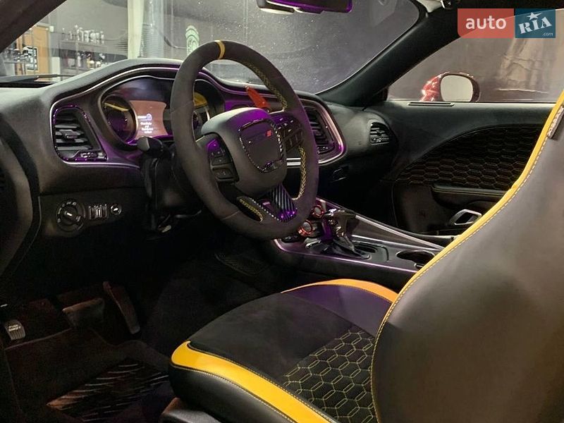 Купе Dodge Challenger 2021 в Львові