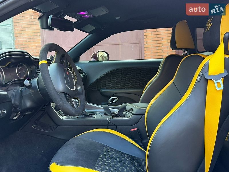 Купе Dodge Challenger 2021 в Львові