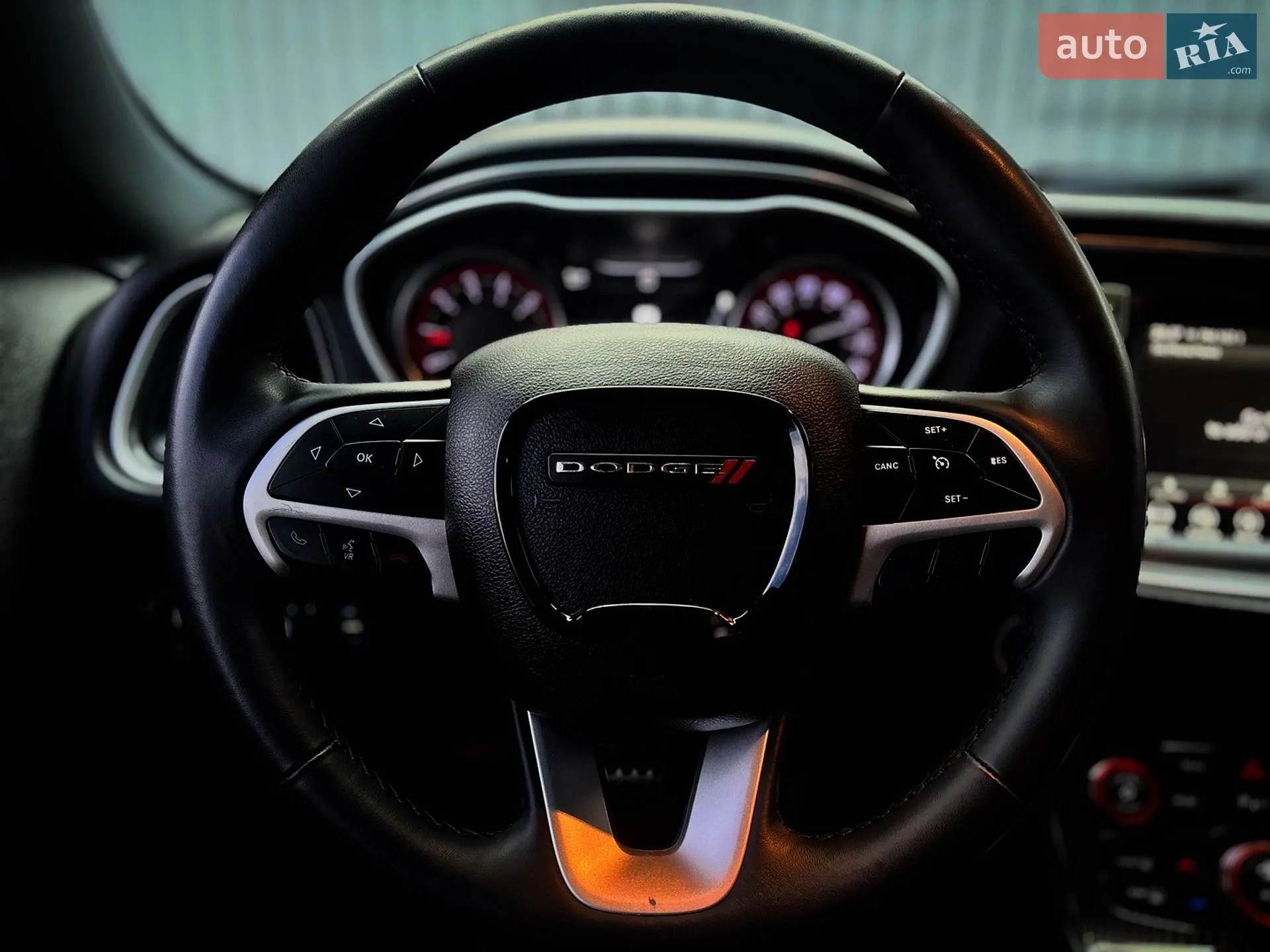 2018 Dodge Challenger - мініатюра 20
