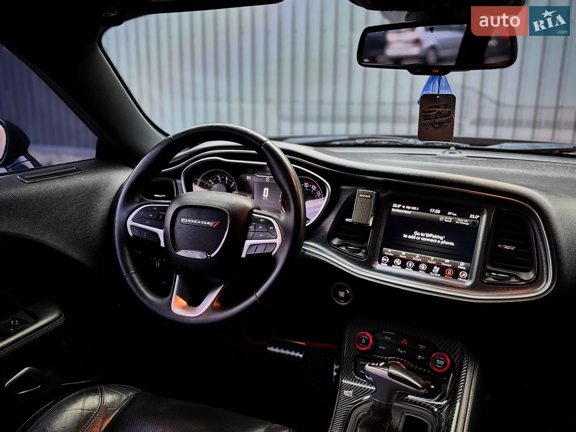 2018 Dodge Challenger - мініатюра 28