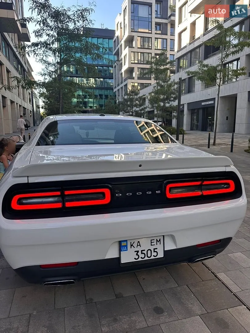 2018 Dodge Challenger - мініатюра 6