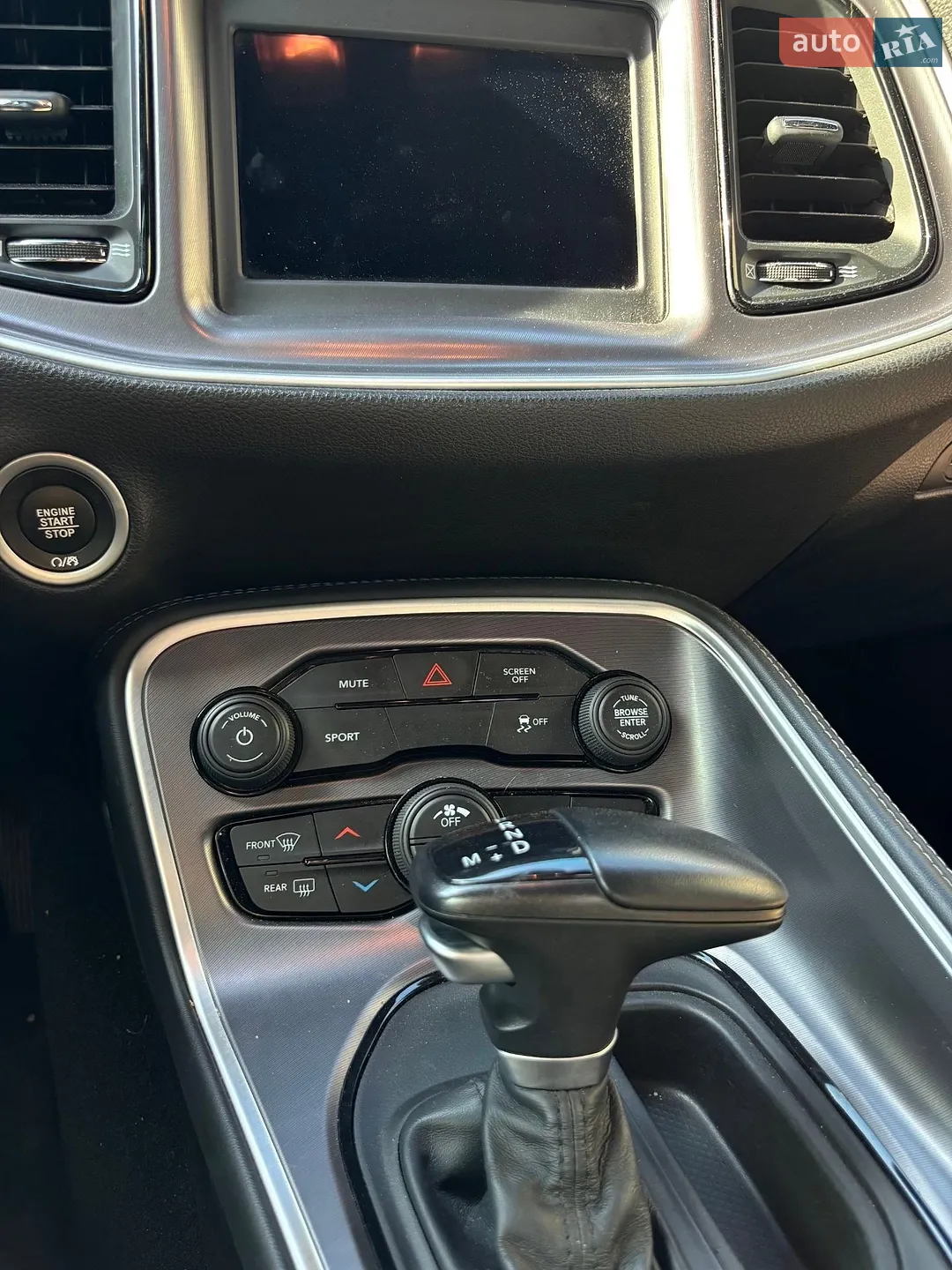 2020 Dodge Challenger - мініатюра 28