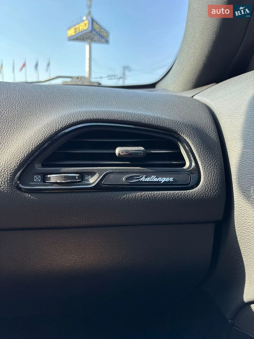 2020 Dodge Challenger - мініатюра 30