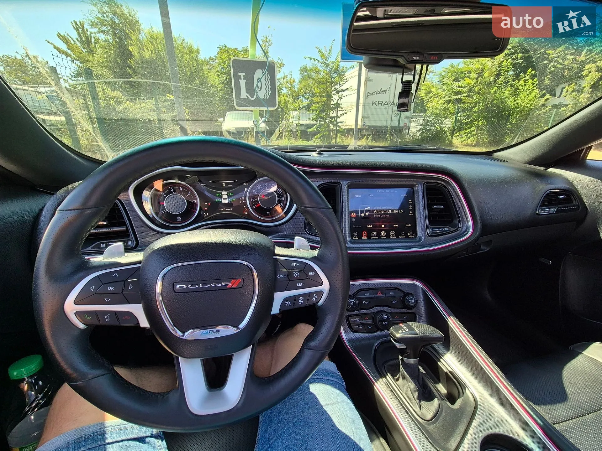 2015 Dodge Challenger - мініатюра 18