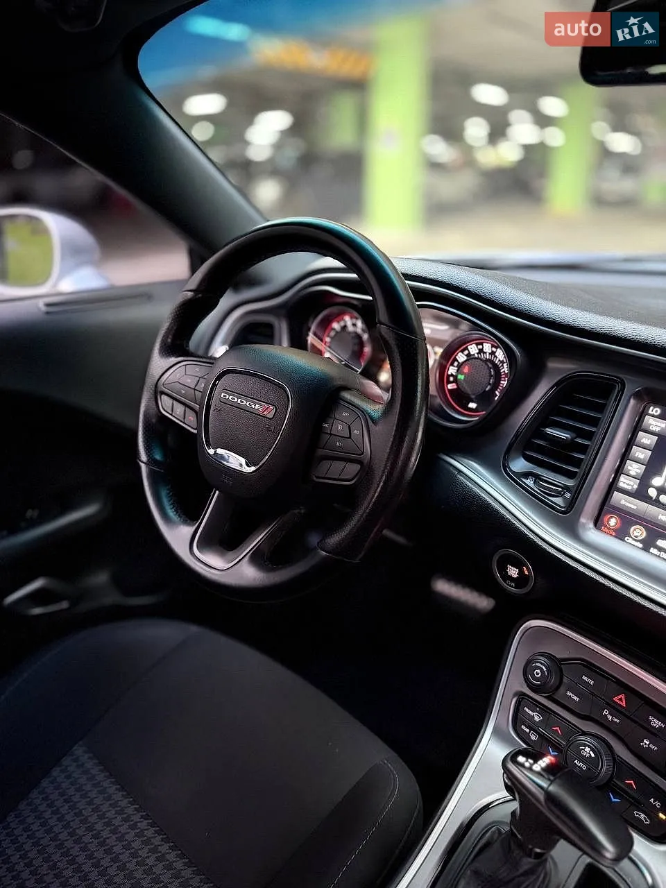 2020 Dodge Challenger - мініатюра 17