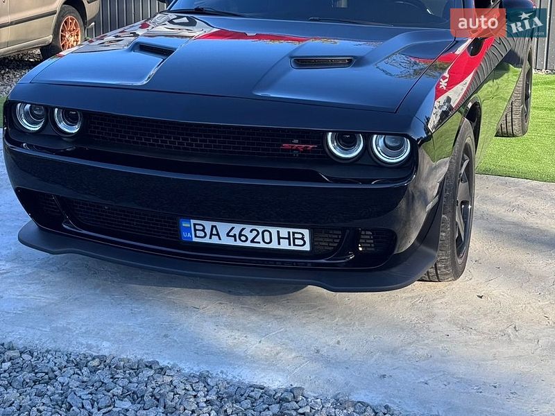 Купе Dodge Challenger 2018 в Кременчуге