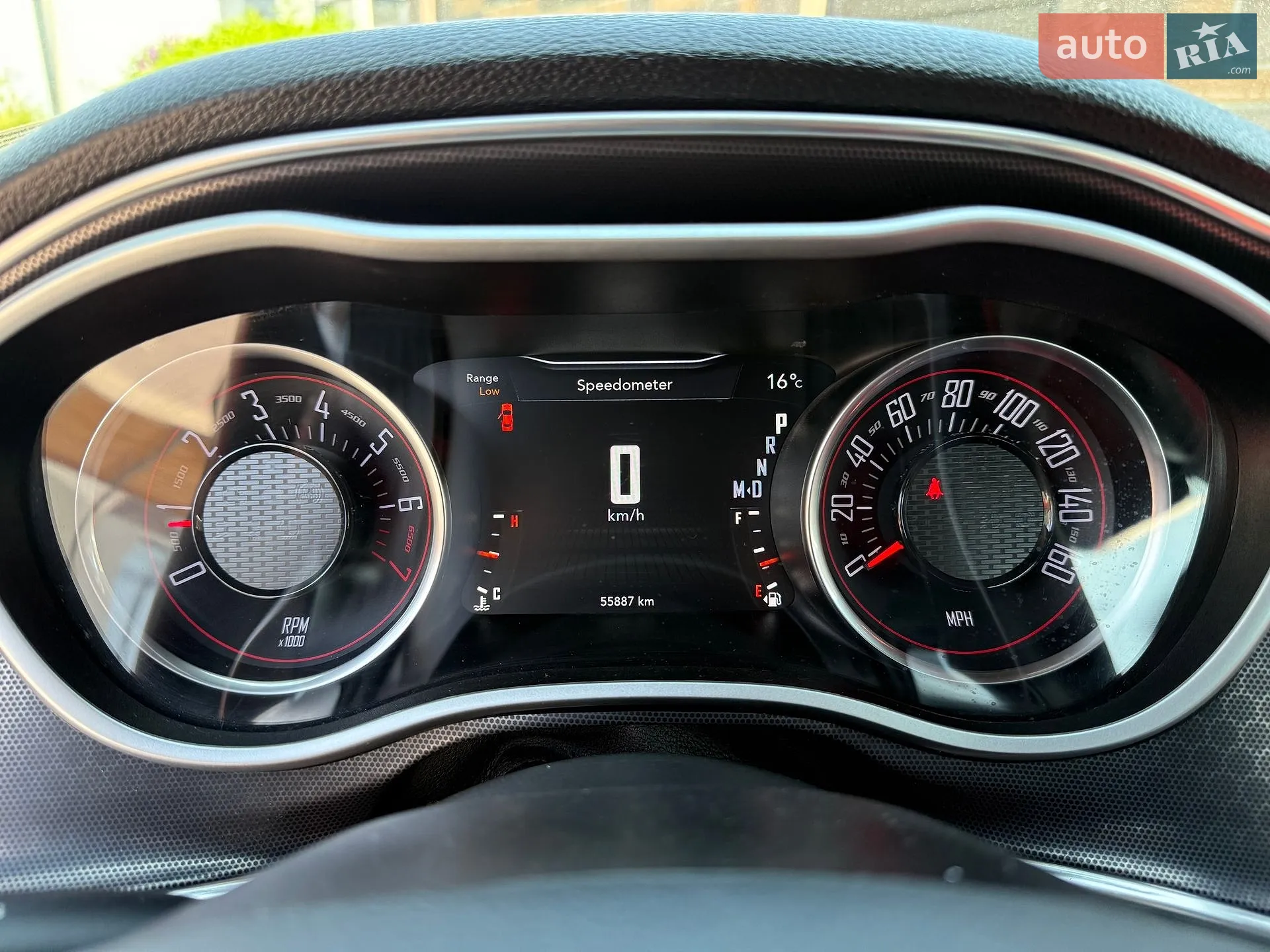 2017 Dodge Challenger - мініатюра 31