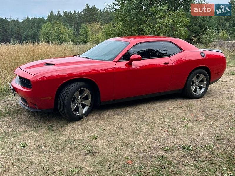 Купе Dodge Challenger 2015 в Киеве