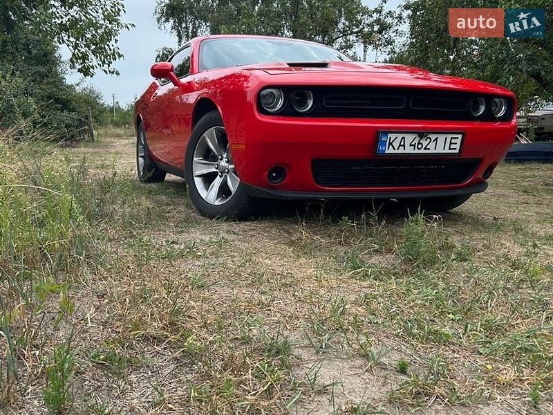 Купе Dodge Challenger 2015 в Киеве