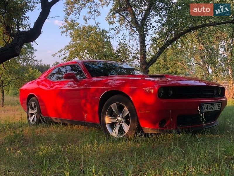Купе Dodge Challenger 2015 в Киеве