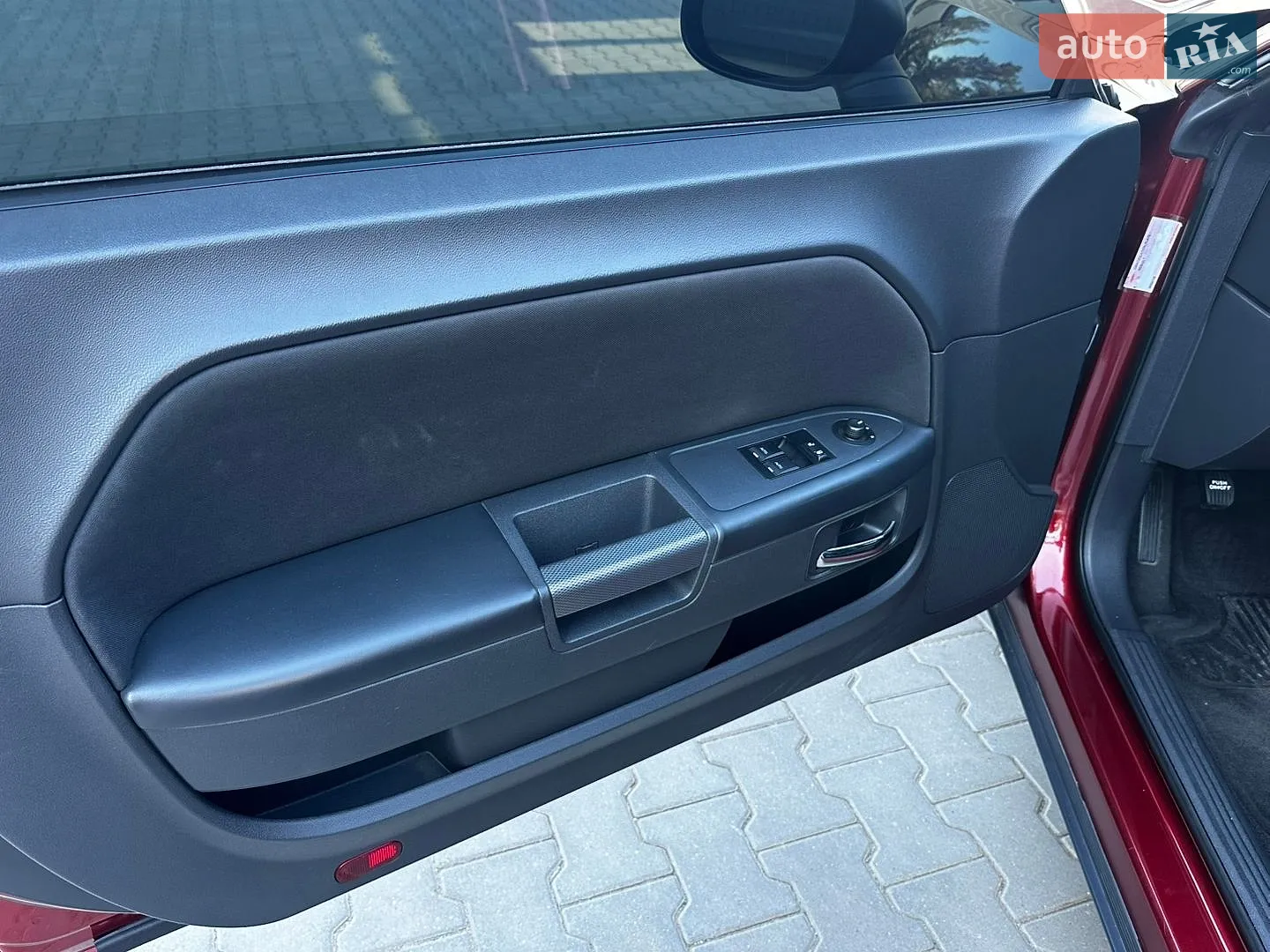 2014 Dodge Challenger - мініатюра 21