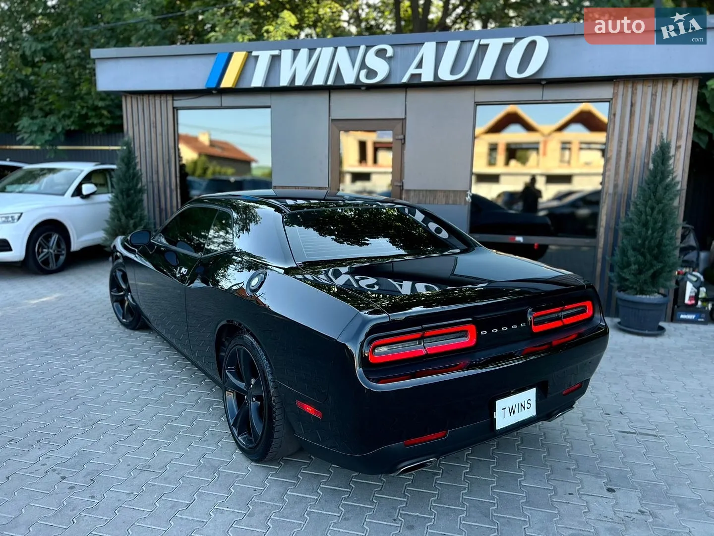 2016 Dodge Challenger - мініатюра 22