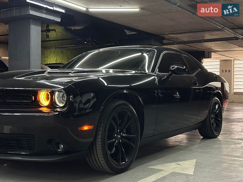 Купе Dodge Challenger 2017 в Одесі