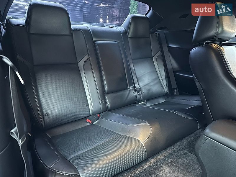 Купе Dodge Challenger 2017 в Одесі
