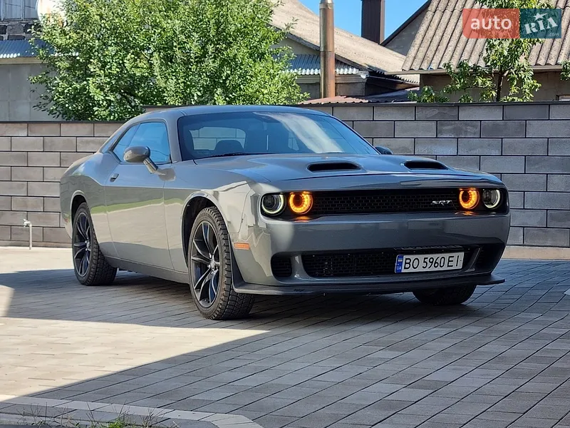Dodge Challenger