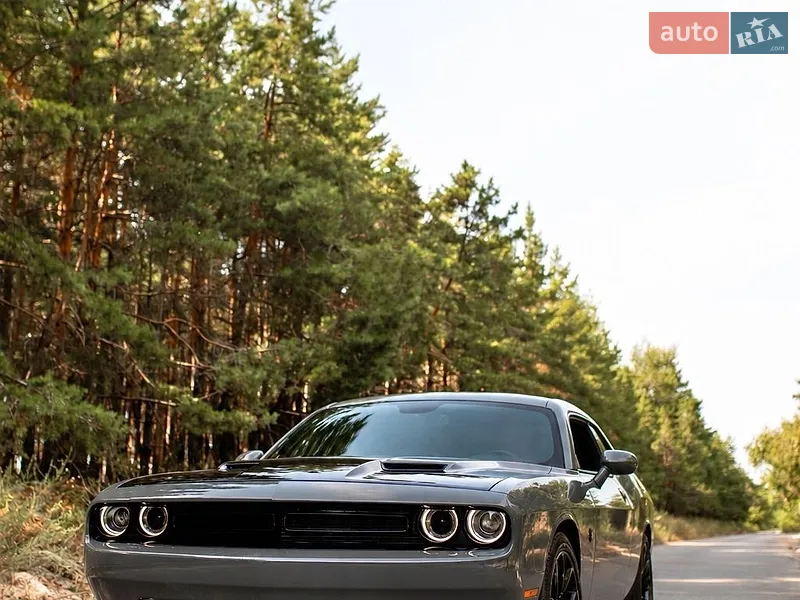 Dodge Challenger