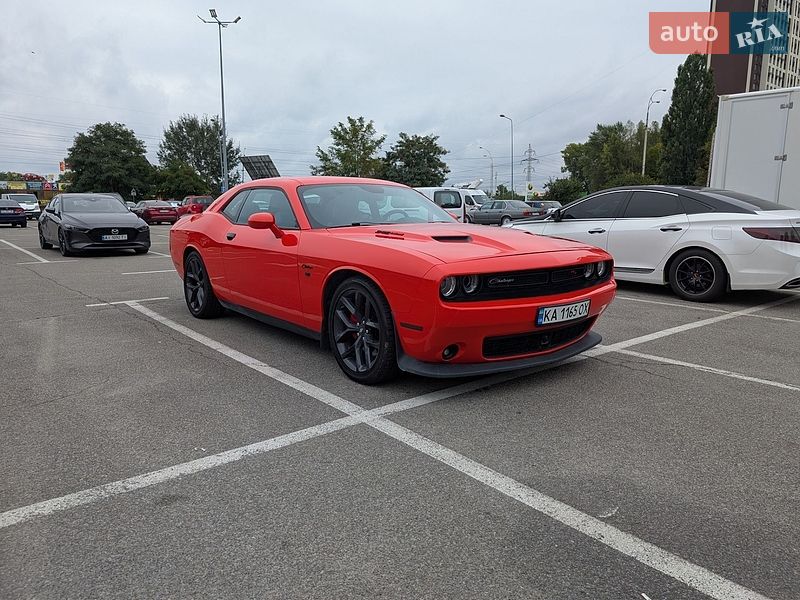 Купе Dodge Challenger 2023 в Киеве