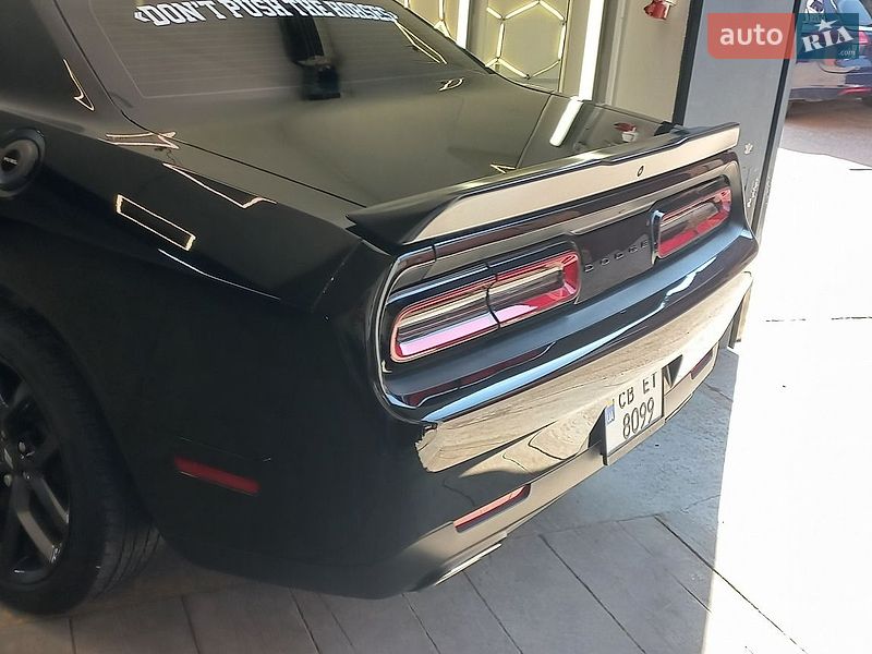 Купе Dodge Challenger 2022 в Чернигове