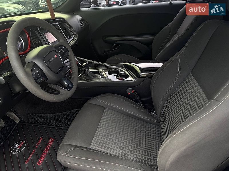 Купе Dodge Challenger 2016 в Харкові