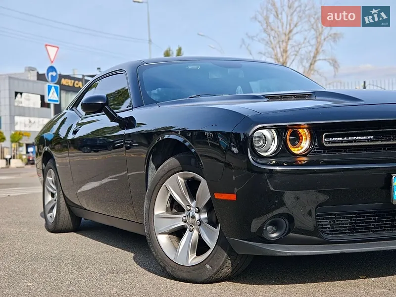 Dodge Challenger