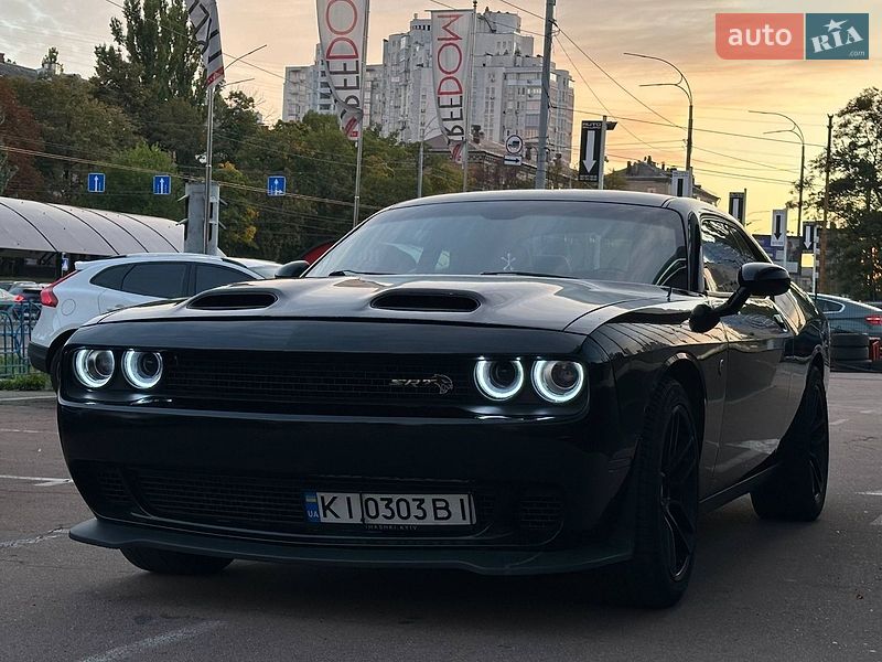 Купе Dodge Challenger 2019 в Києві