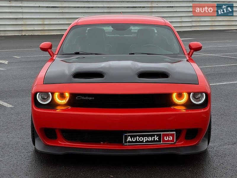 Купе Dodge Challenger 2017 в Львове