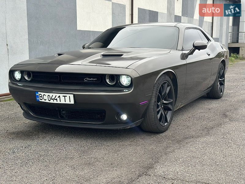 Купе Dodge Challenger 2016 в Вінниці