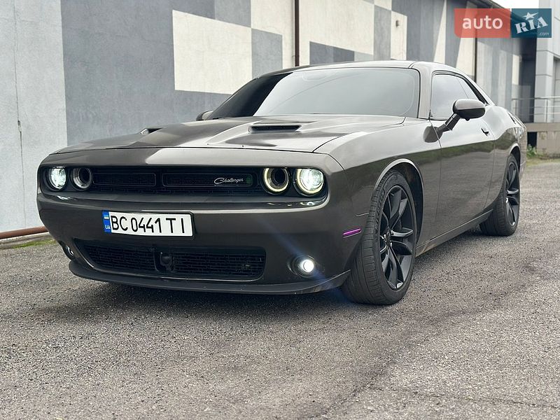 Купе Dodge Challenger 2016 в Вінниці