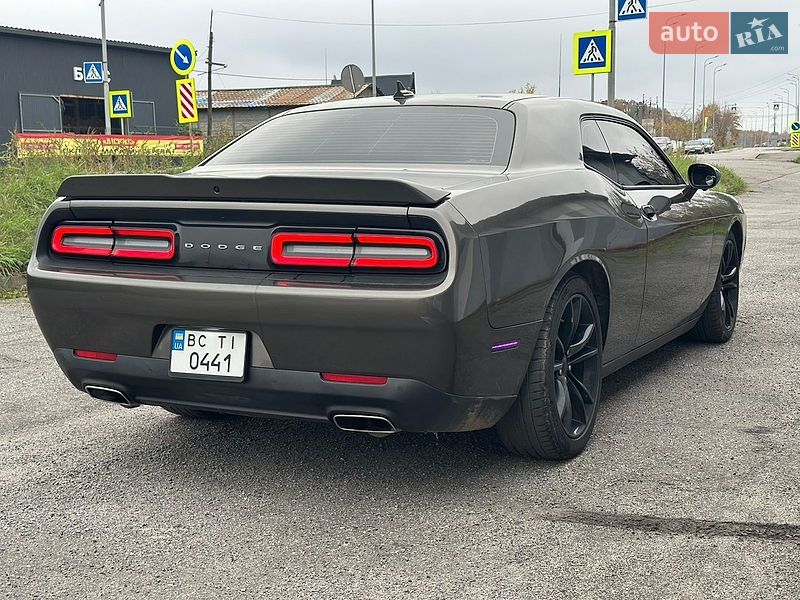 Купе Dodge Challenger 2016 в Вінниці