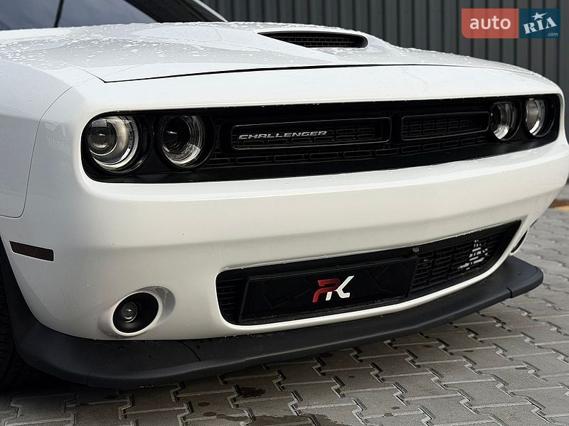 Купе Dodge Challenger 2019 в Києві