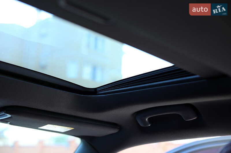 Седан Dodge Charger 2013 в Одесі