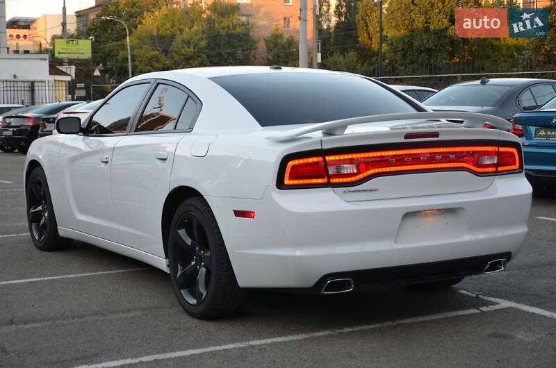 Седан Dodge Charger 2014 в Днепре фото 12 Седан Dodge Charger 2014 в Днепре