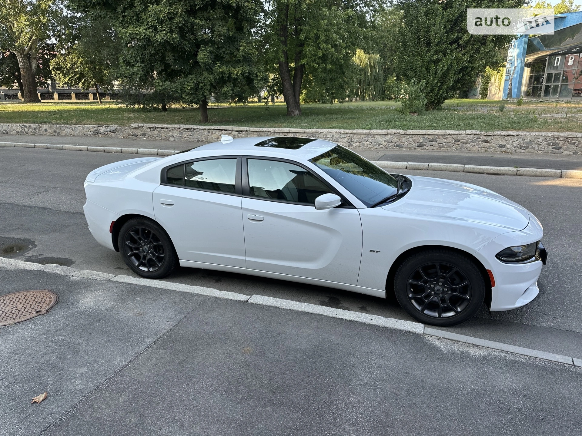 2017 Dodge Charger - мініатюра 19