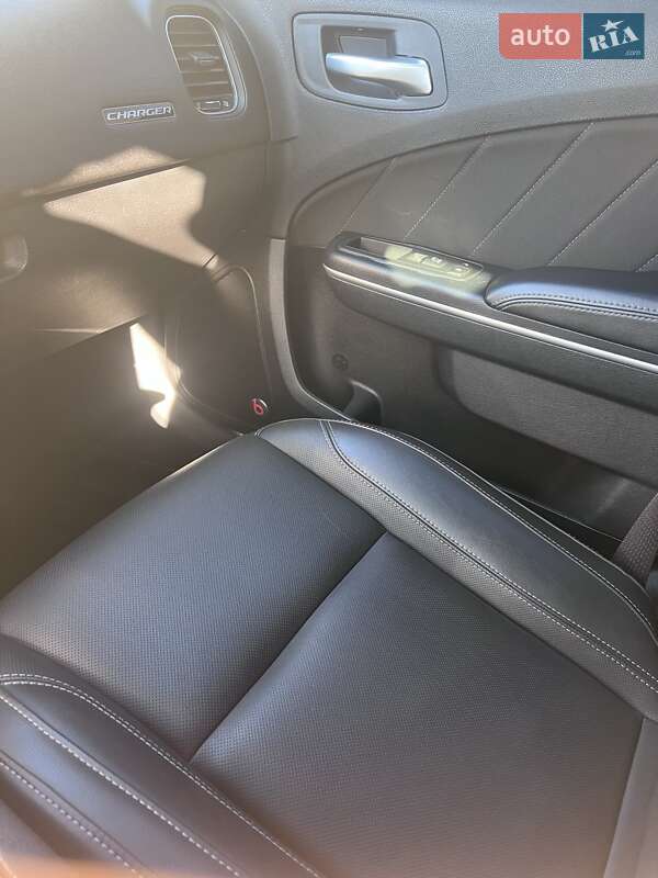 Седан Dodge Charger 2015 в Киеве