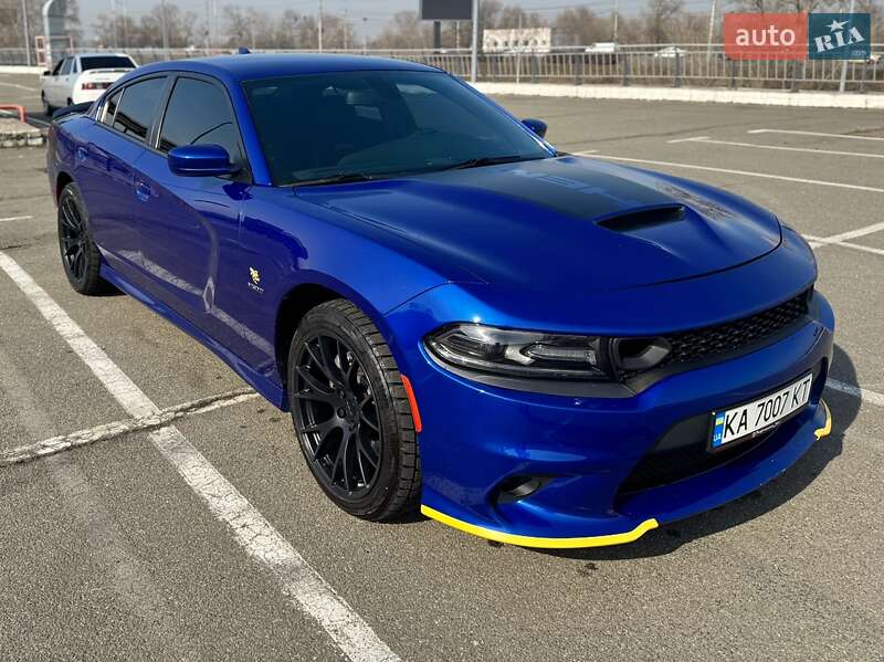 Седан Dodge Charger 2019 в Киеве