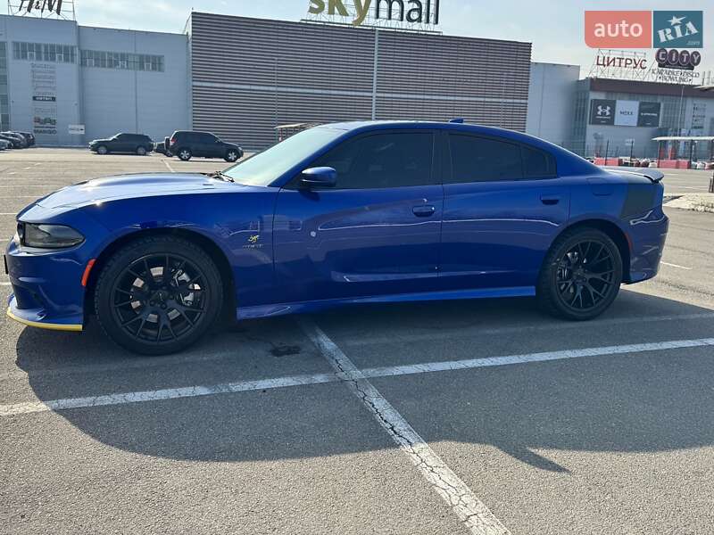 Седан Dodge Charger 2019 в Киеве