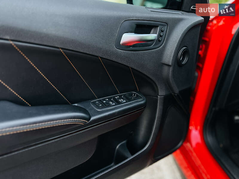 Седан Dodge Charger 2018 в Києві