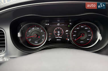 Седан Dodge Charger 2021 в 
