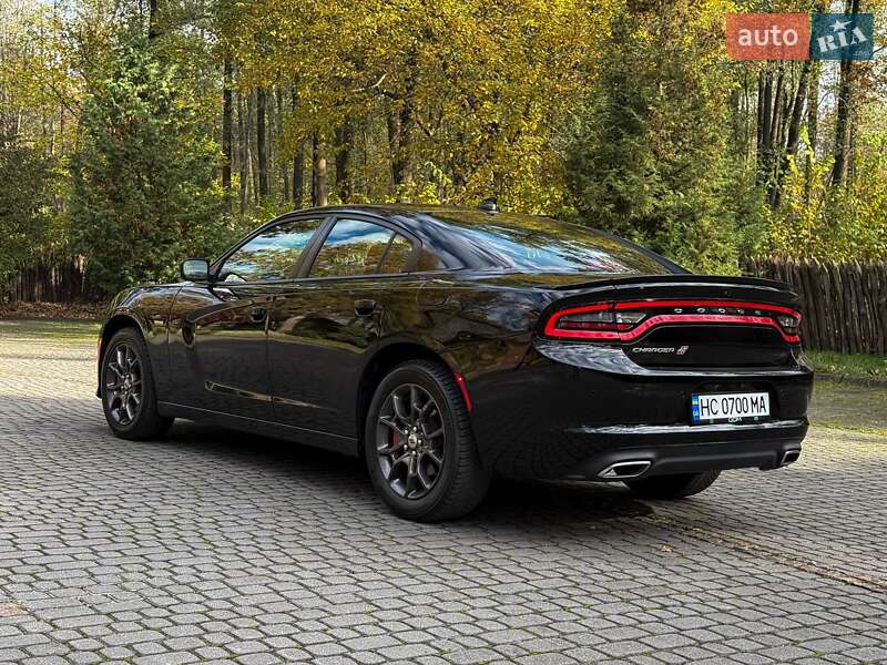 Седан Dodge Charger 2017 в Львове