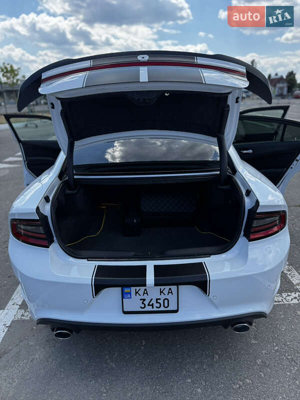 Седан Dodge Charger 2020 в Киеве