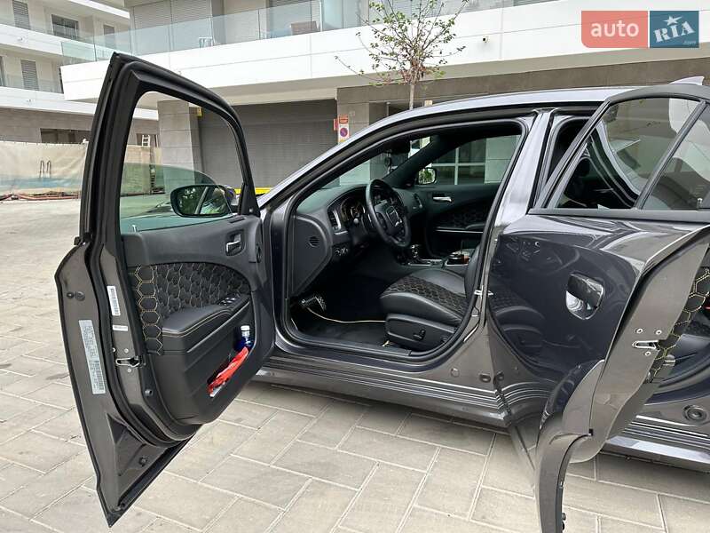 Седан Dodge Charger 2019 в Киеве фото 13 Седан Dodge Charger 2019 в Киеве