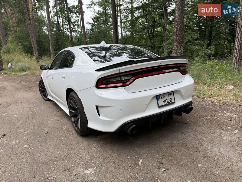Dodge Charger 2019