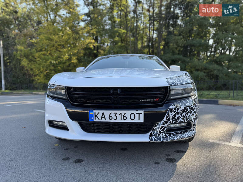 Седан Dodge Charger 2016 в Киеве фото 16 Седан Dodge Charger 2016 в Киеве