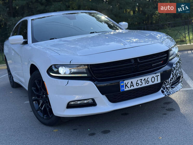 Седан Dodge Charger 2016 в Киеве фото 49 Седан Dodge Charger 2016 в Киеве