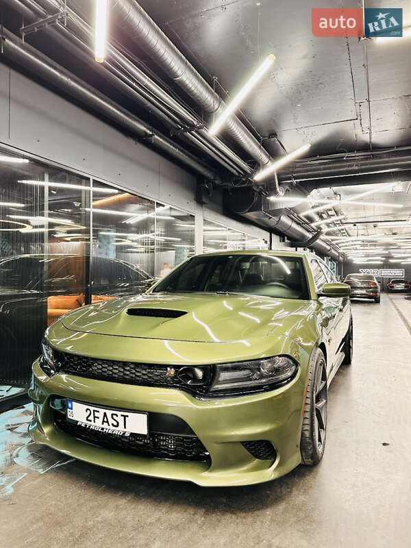Седан Dodge Charger 2019 в Киеве